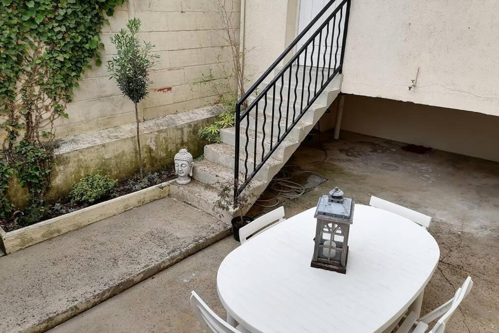 Les Etapes Chartraines Parking Wifi Jaccuzi Apartamento Chartres Exterior foto